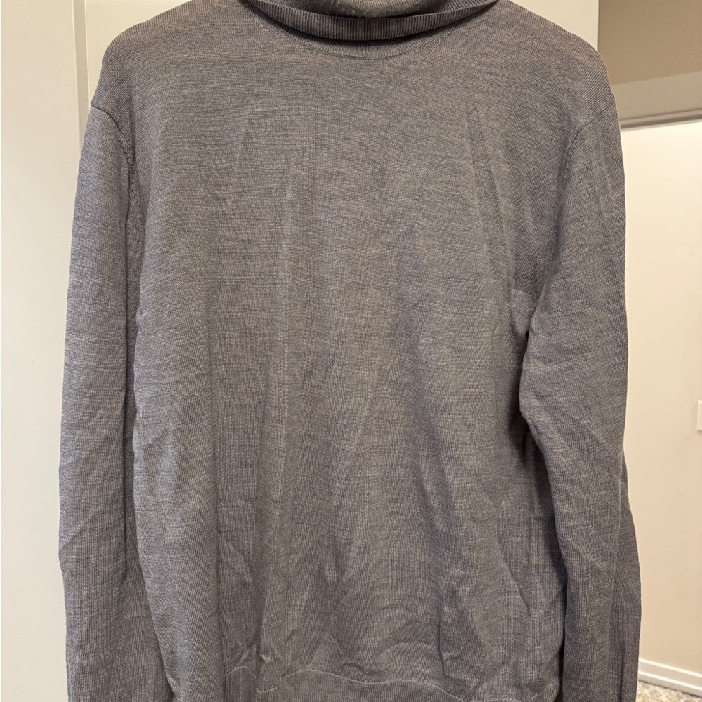 Banana Republic Light Gray XL V-Neck 100% Merino Wool Sweater